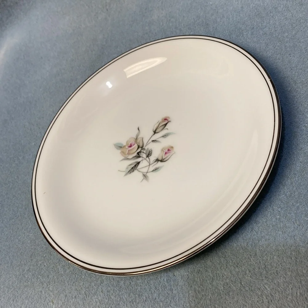 2-NORITAKE ROSSINA SERIES 5789 PINK ROSE BREAD AND BUTTER PLATES 6 3/8 INCH